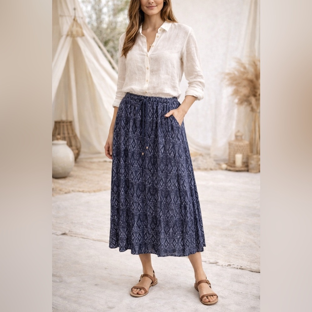 Eddie Bauer - Blue Aztec Print Blue Maxi skirt - SIze Large